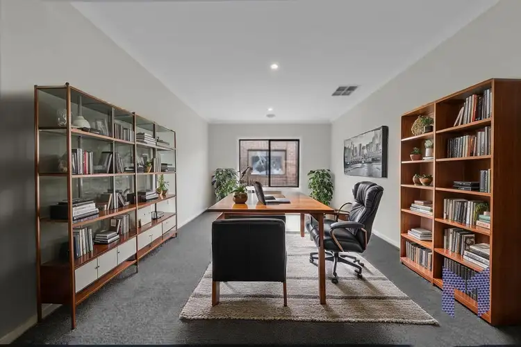 10 Murray St