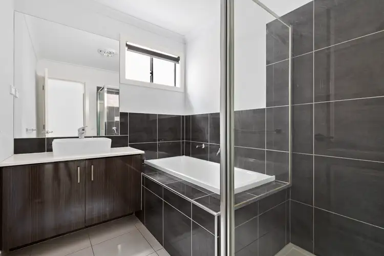 Fifth view of Homely house listing, 3 Comet Chase (Lot 321), Narre Warren South VIC 3805
