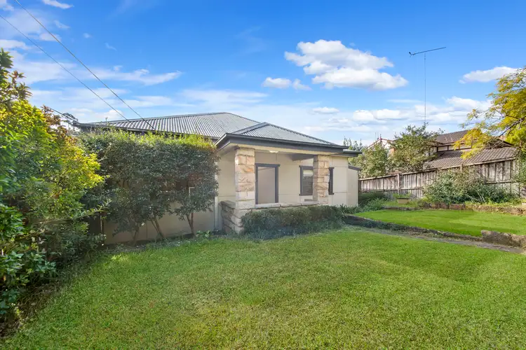 11 King Road, Hornsby NSW 2077