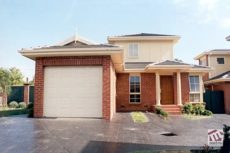 2/81 Vannam Drive, Ashwood VIC 3147