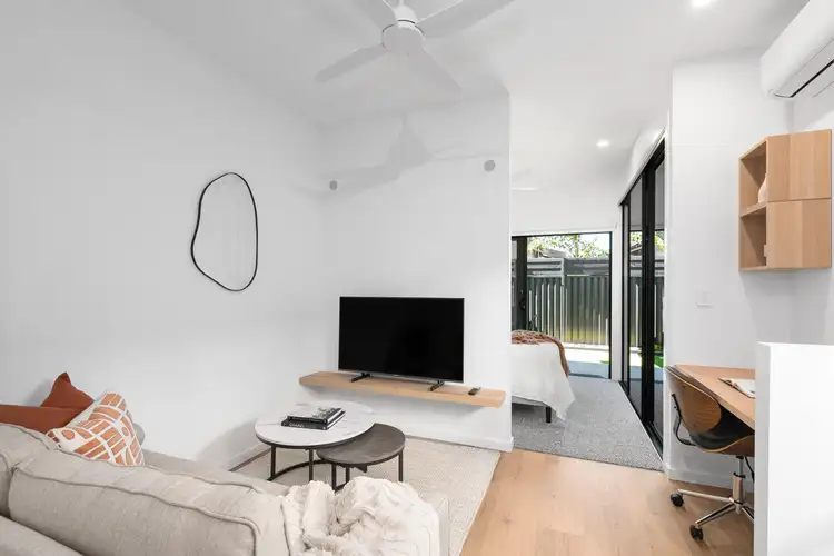 Third view of Homely unit listing, 1/327 Hawthorne Rd, Hawthorne QLD 4171