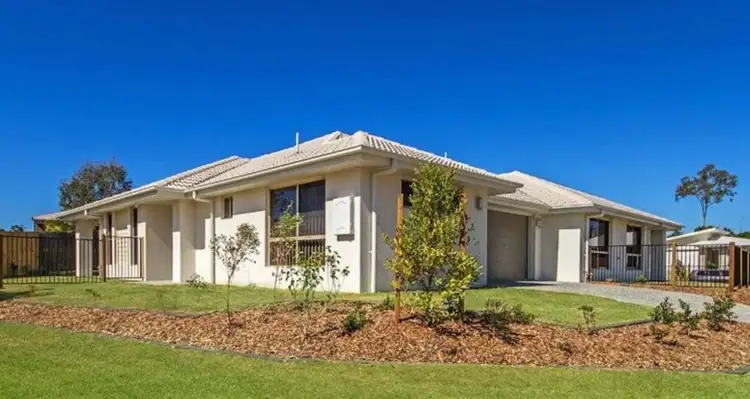 2/3 Lily Ave, Coomera QLD 4209