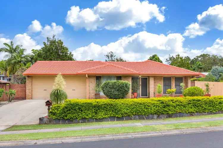 52 Tillbrook Street, Chapel Hill QLD 4069