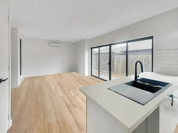 7/15 Nerissa Grove, Oak Park VIC 3046