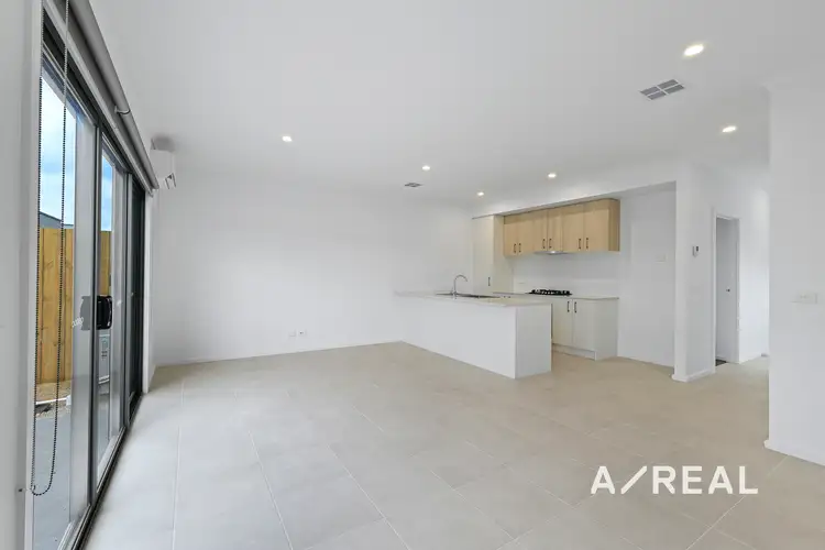 1 Nishi Walk, Deanside VIC 3336