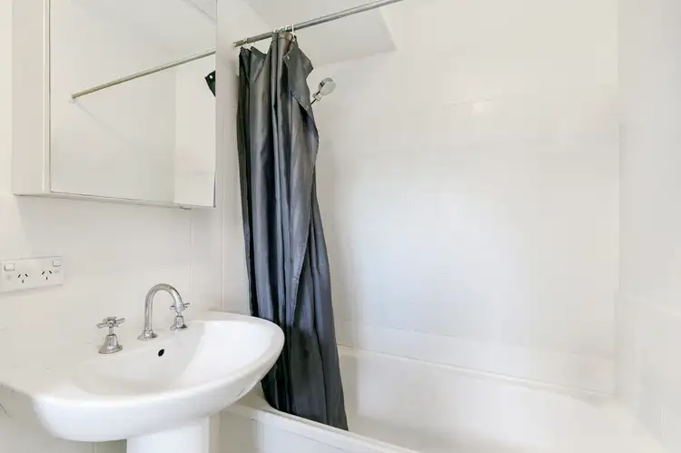 Fourth view of Homely apartment listing, 3/10 Francis Street, Dee Why NSW 2099