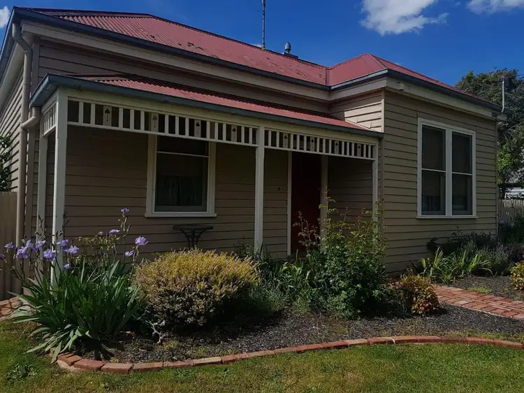 8 Clowes St, Kyneton VIC 3444