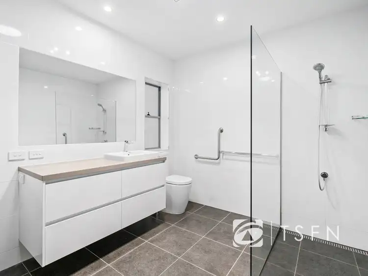 Fourth view of Homely house listing, 10 Putnam Ave, Strathdale VIC 3550