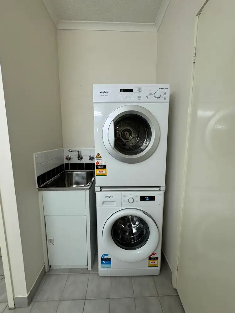 Fifth view of Homely apartment listing, 18/39 Rathdowne St, Carlton VIC 3053