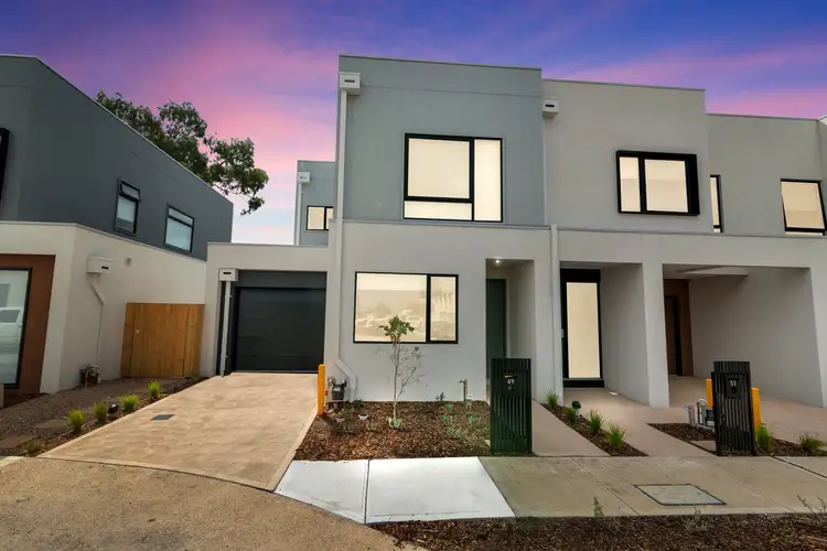 50 Shoreline Cres, Carrum Downs VIC 3201