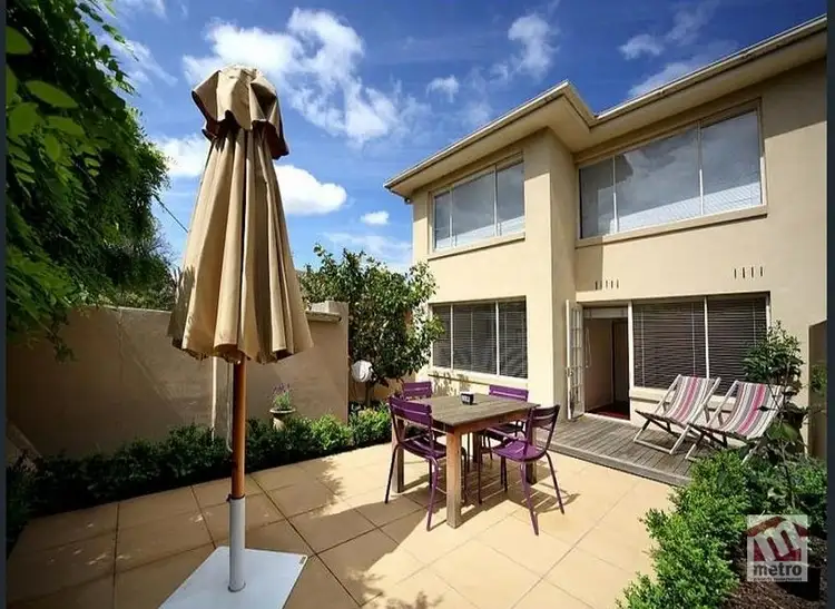 1/67 Coorigil Road, Carnegie VIC 3163