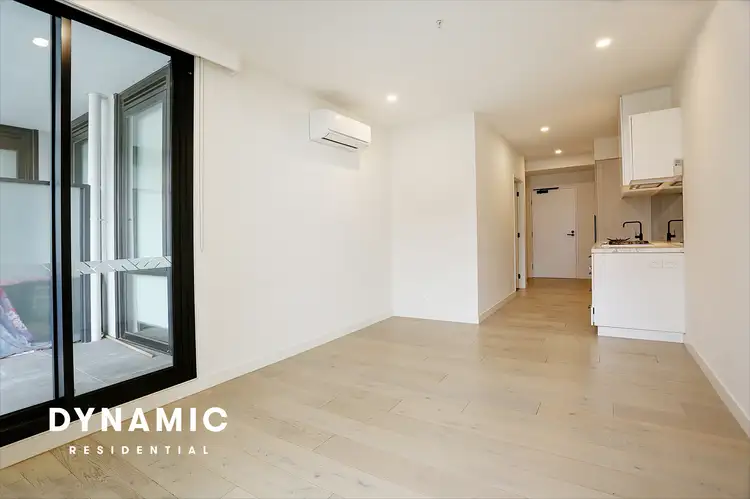 2421/864 Blackburn Road,, Clayton VIC 3168