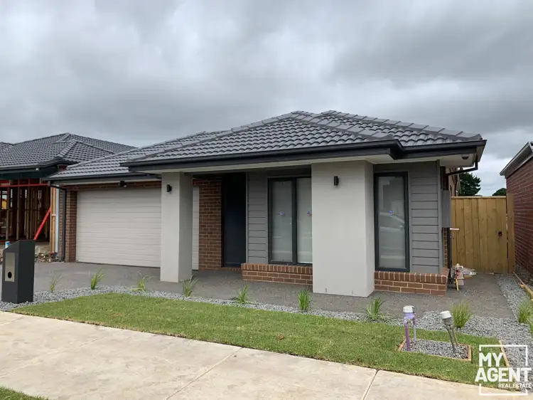 17 Fountain Drive, Beveridge VIC 3753