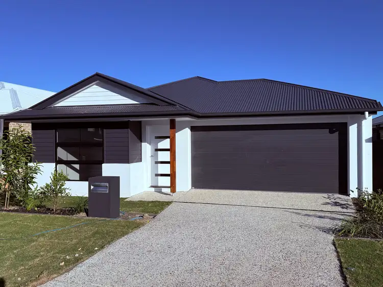 16 Mango Rd, Park Ridge QLD 4125