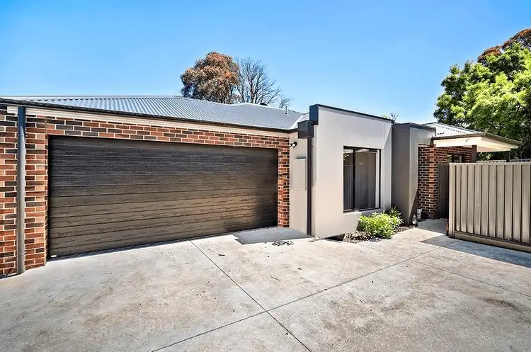 Main view of Homely townhouse listing, 2/61 Gillies St S, Alfredton VIC 3350