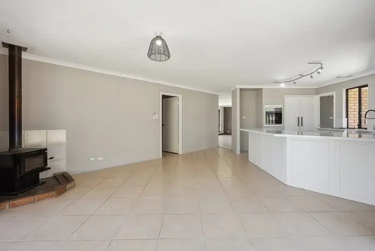 Fifth view of Homely house listing, 2 Maitland Cl, Cooloongup WA 6168