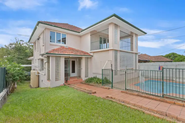 260 Hawken Drive, St Lucia QLD 4067