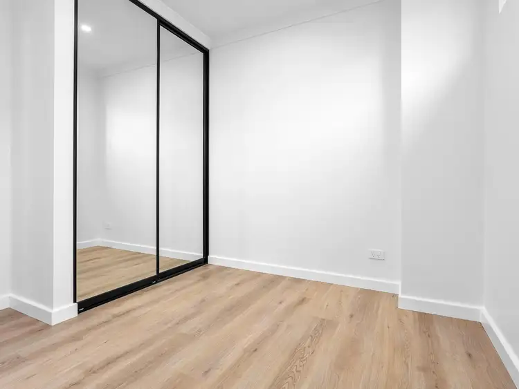 Fifth view of Homely house listing, 2/62 Agincourt Dr, Forrestfield WA 6058