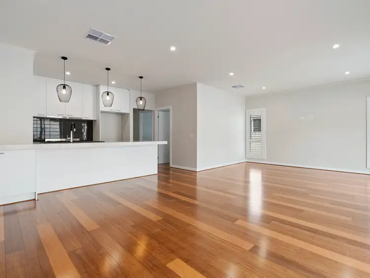 12/15 Ferguson St, Kyneton VIC 3444