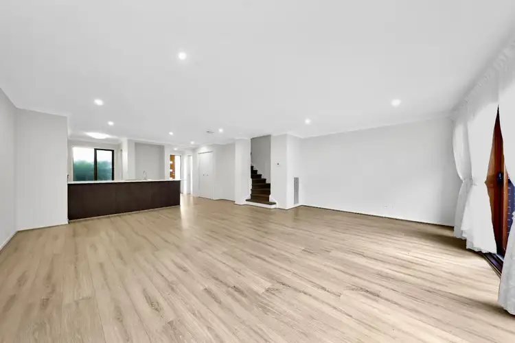 80 Gateshead St, Craigieburn VIC 3064