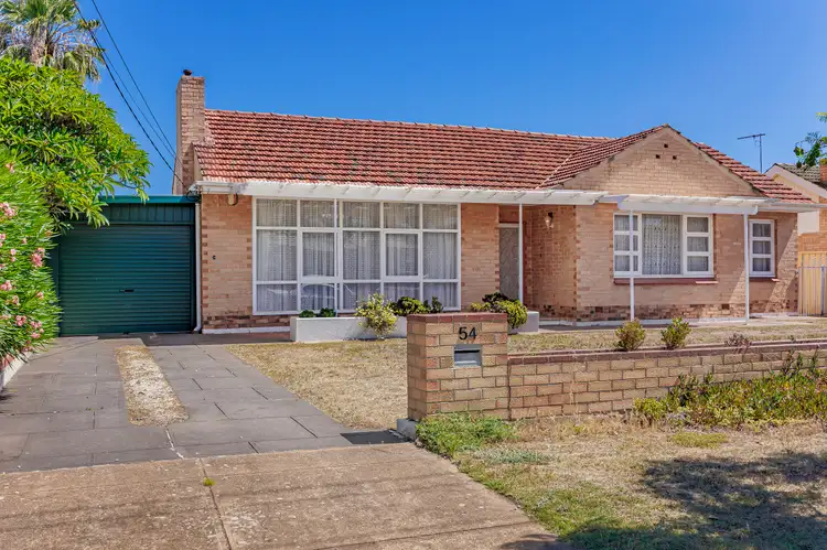 54 Goodall Cres