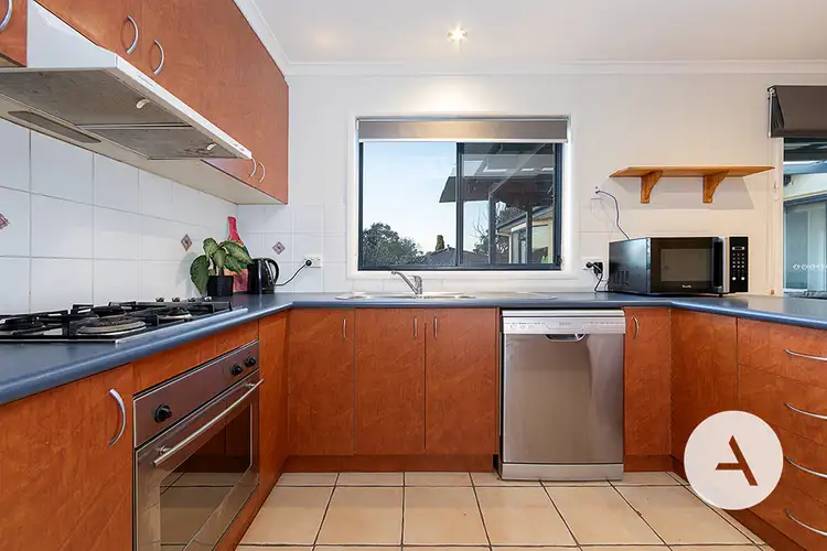 69 Hugh McKay Cres, Dunlop ACT 2615