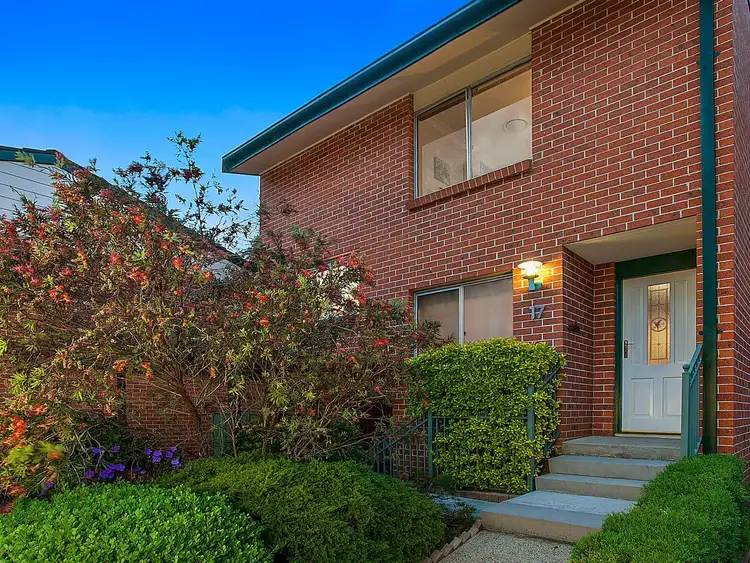 17/2 Stuart Avenue, Normanhurst NSW 2076