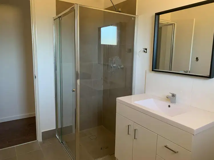 22 Powell Cres, Quairading WA 6383