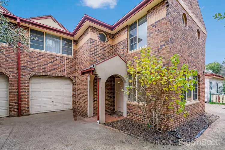 2/41 Rosamond Road, Maidstone VIC 3012
