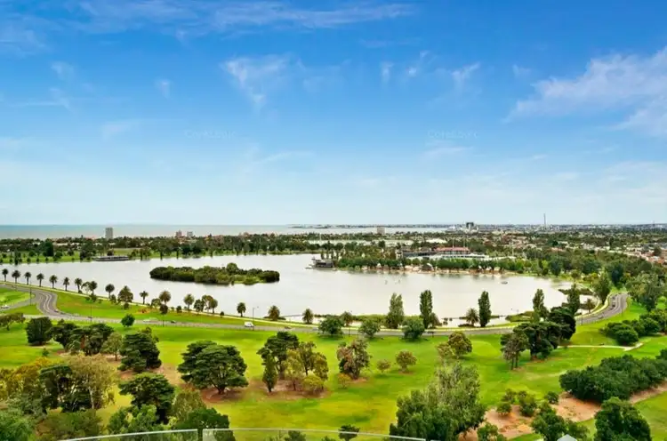 Fifth view of Homely apartment listing, 704/12 Queens Road, Melbourne VIC 3004