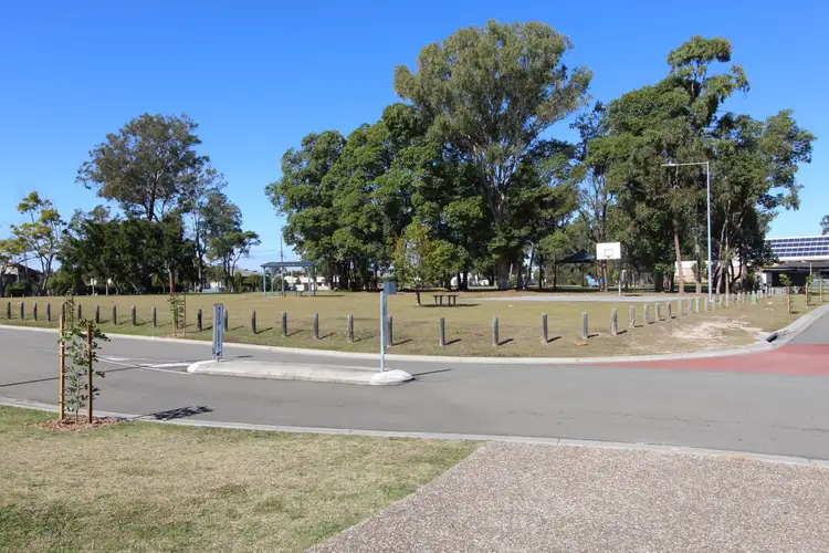 Second view of Homely house listing, 2/16 Ming Street, Marsden QLD 4132