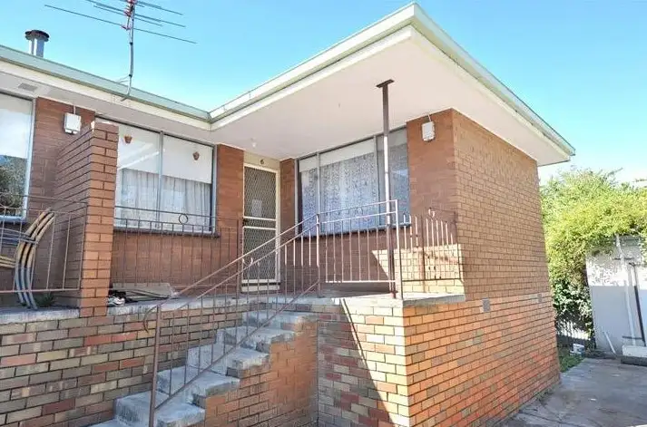 Main view of Homely unit listing, 6/8 Chisholm St, Soldiers Hill VIC 3350