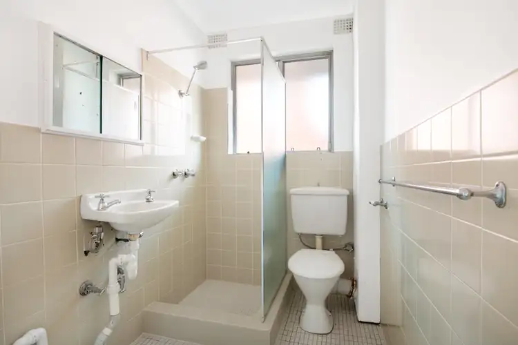 Fourth view of Homely unit listing, 10/38 Pacific Parade, Dee Why NSW 2099