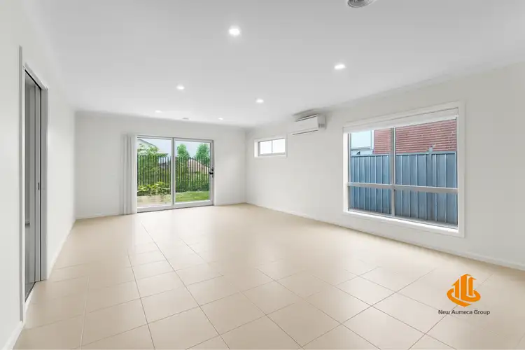 4 Liberator Dr, Point Cook VIC 3030