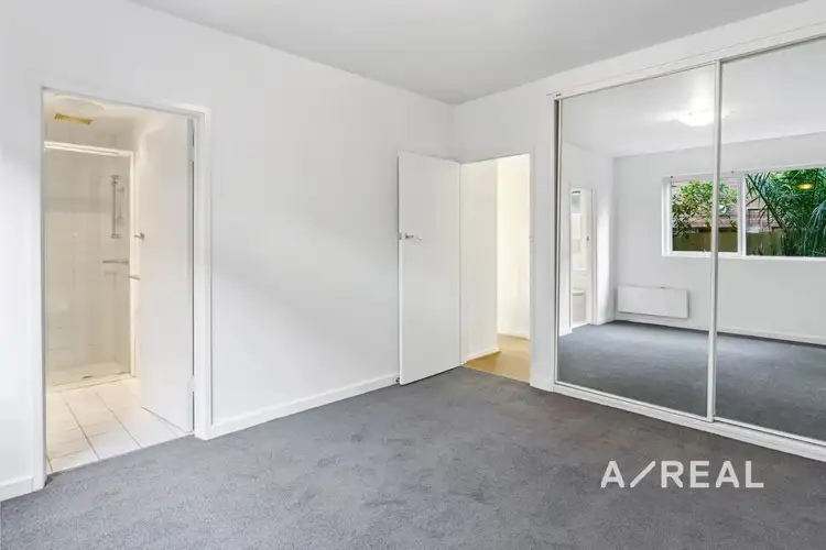 Fifth view of Homely apartment listing, 2/7 Leila Road, Ormond VIC 3204