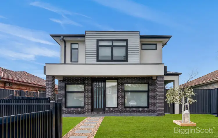 Main view of Homely townhouse listing, 1/37 Dunedin Street, Maidstone VIC 3012