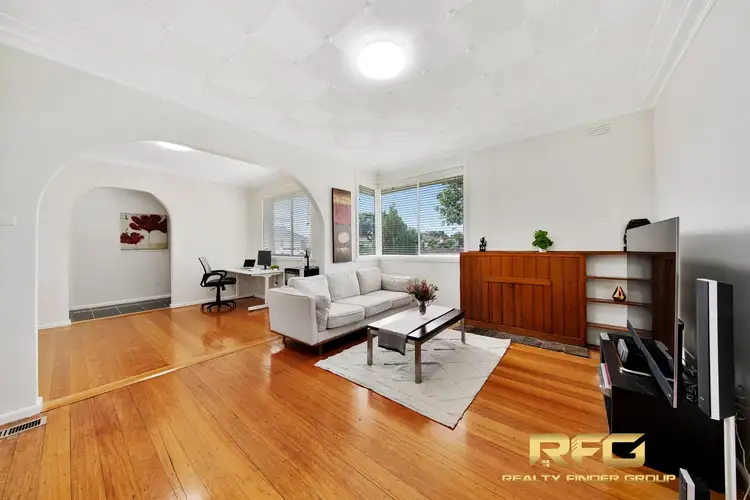 13 Obrien Dr, St Albans VIC 3021