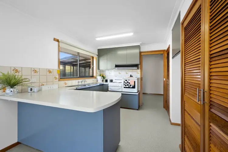 Fifth view of Homely house listing, 11 Halbert St, Wendouree VIC 3355