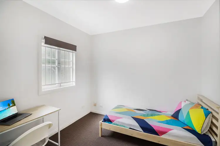 Room 3 - 2/2 Bayliss Street, Toowong QLD 4066