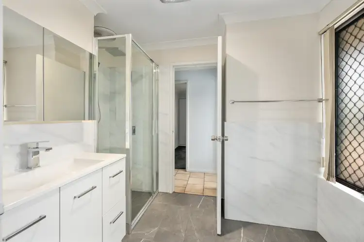49 Kingsford Way, Huntingdale WA 6110