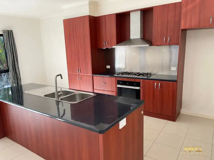 1 Woodburn Ave, Cairnlea VIC 3023