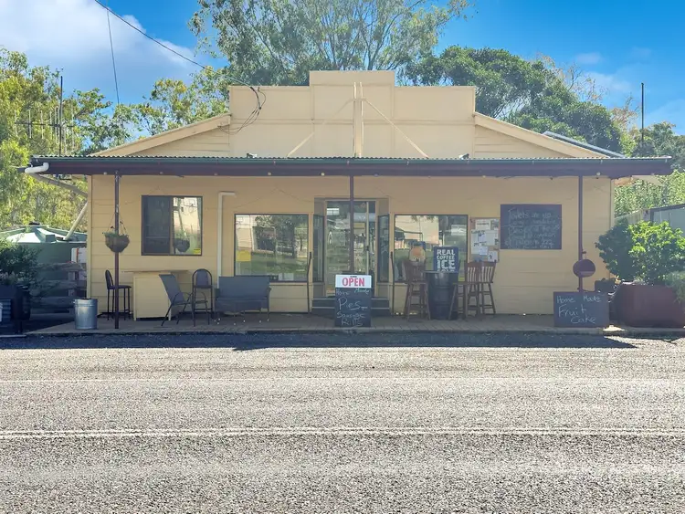 34 Main St, Dallarnil QLD 4621
