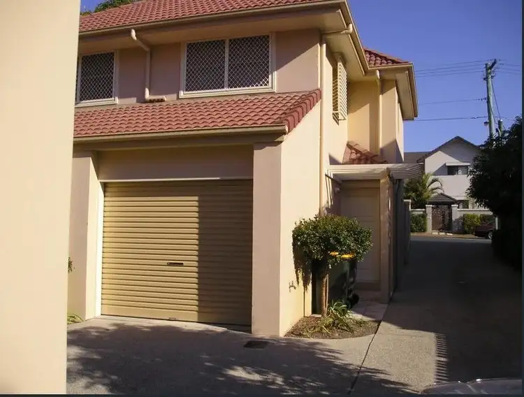 Main view of Homely townhouse listing, 1/140 Carmody Road, St Lucia QLD 4067