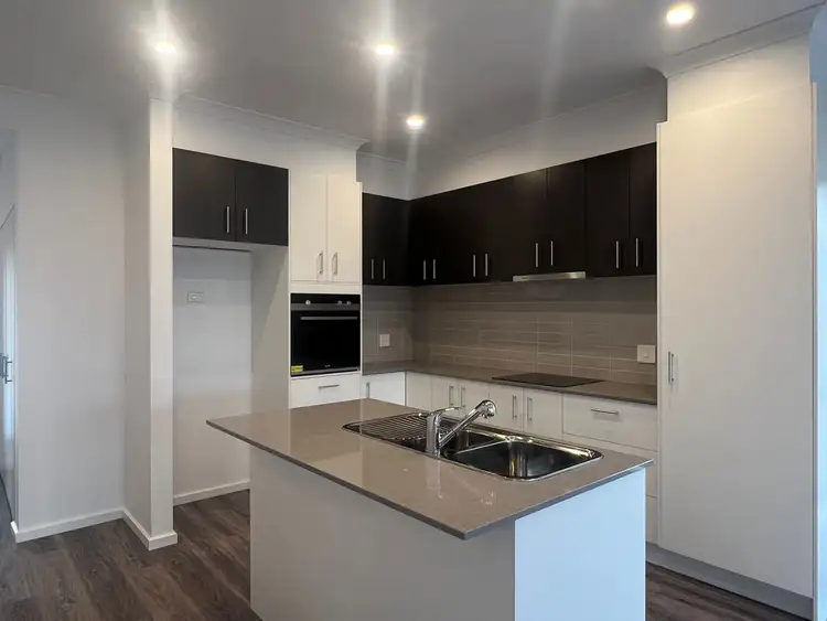 Fourth view of Homely townhouse listing, 15 RICE FLOWER Cres, Strathtulloh VIC 3338