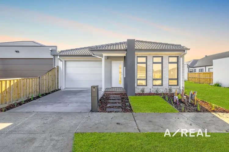 8 Aqua Street, Wollert VIC 3750