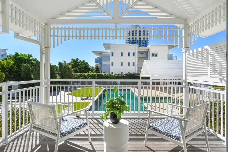 5/212 Marine Parade, Labrador QLD 4215