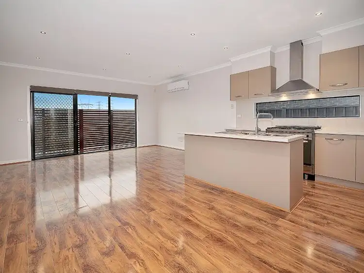 Fifth view of Homely house listing, 82 Marigold Crescent, Gowanbrae VIC 3043