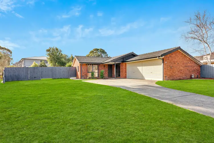 23 Bemersyde Dr, Berwick VIC 3806