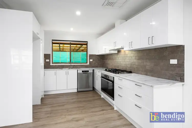 1/16 Hollywood Ct, Strathdale VIC 3550