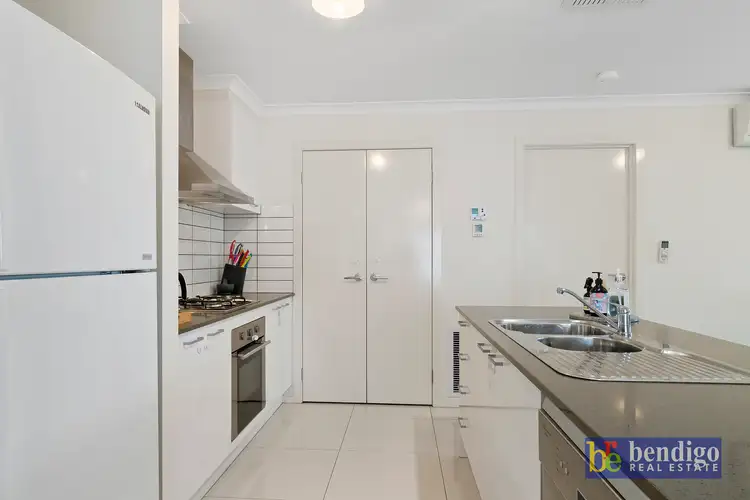 Fifth view of Homely house listing, 2 Rothschild Close, Epsom VIC 3551